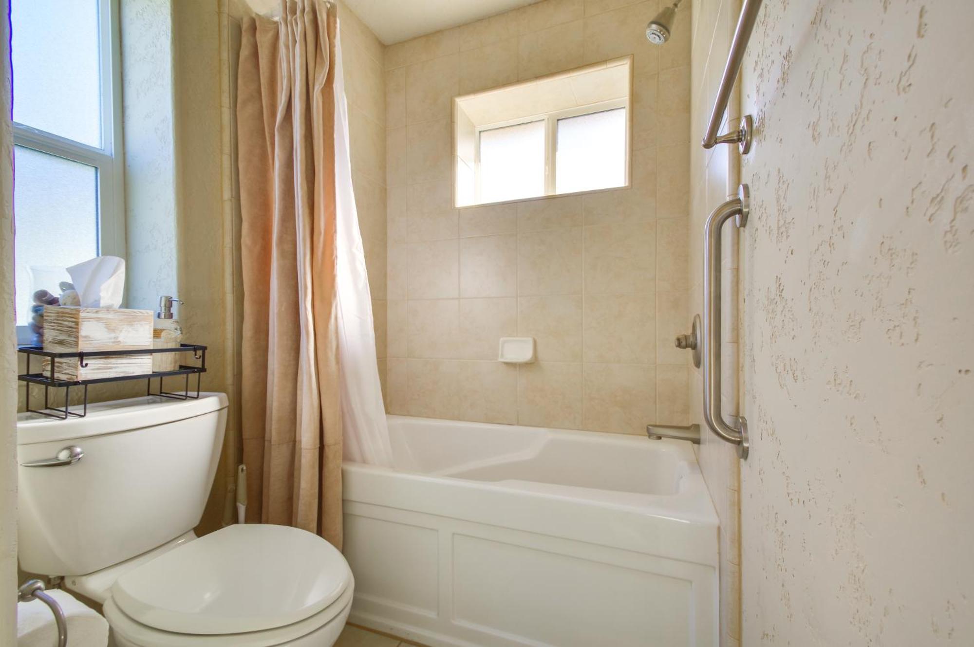 Quiet Waterfront Escape With Hot Tub And Beach Access! Gold Beach Exterior foto