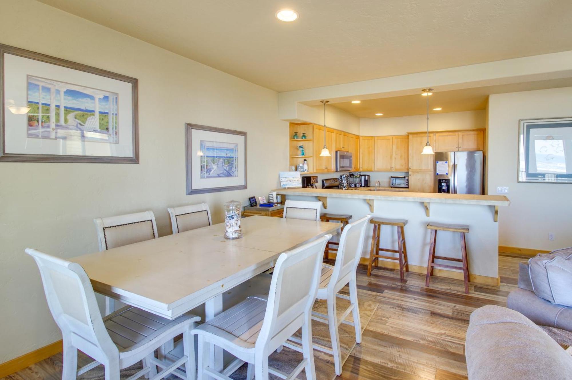Quiet Waterfront Escape With Hot Tub And Beach Access! Gold Beach Exterior foto